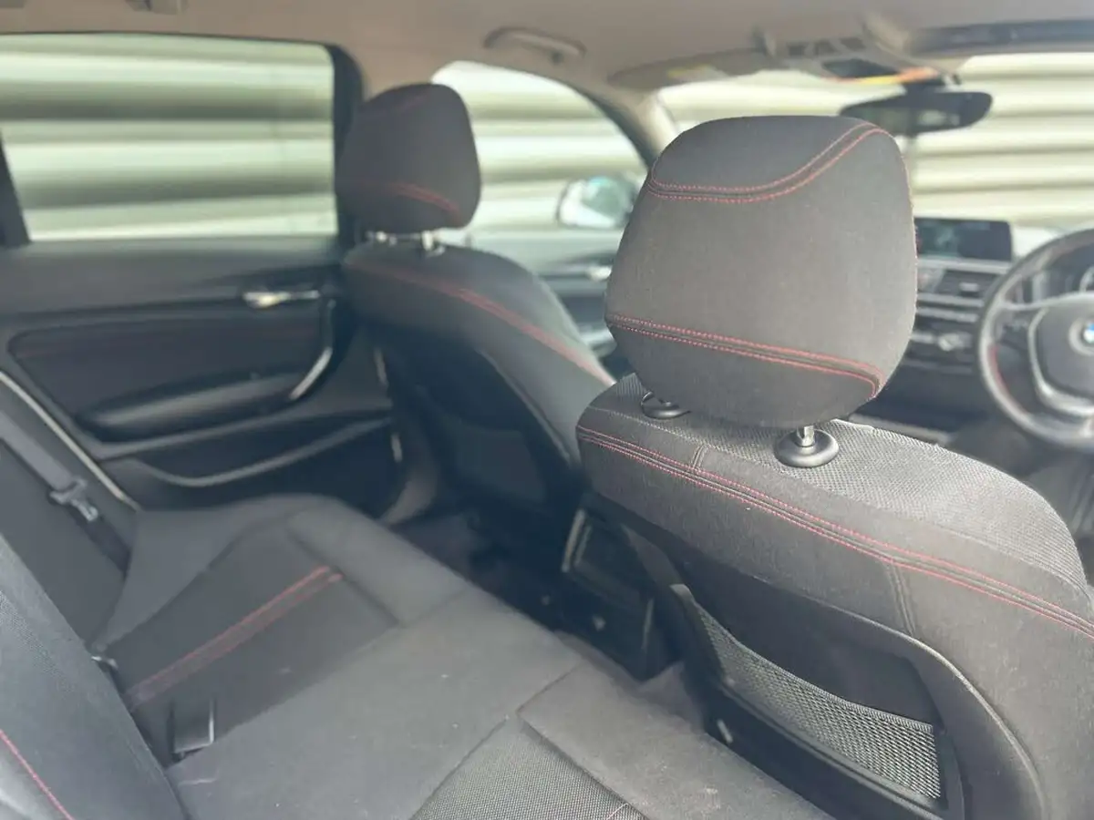 2018-bmw-1-series-15-118i-se-5d-big-13