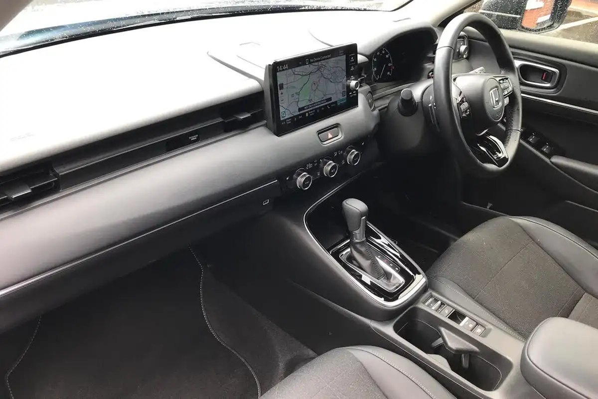 2023-honda-hr-v-15-i-mmd-advance-big-1
