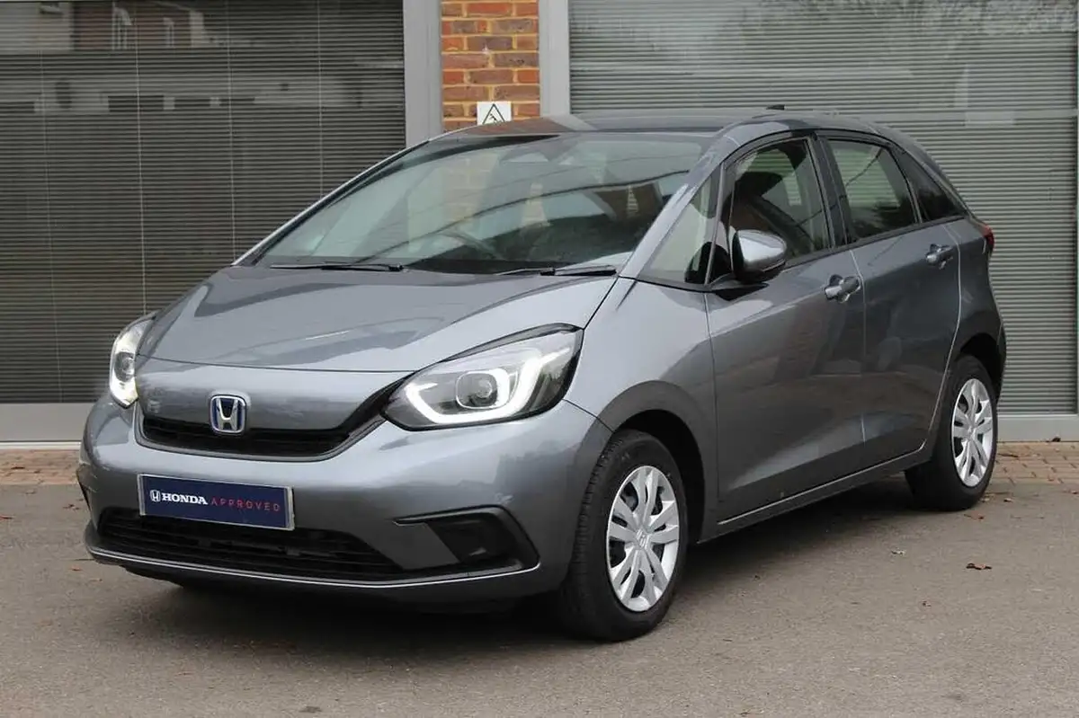 2023-honda-jazz-15-i-mmd-se-big-9