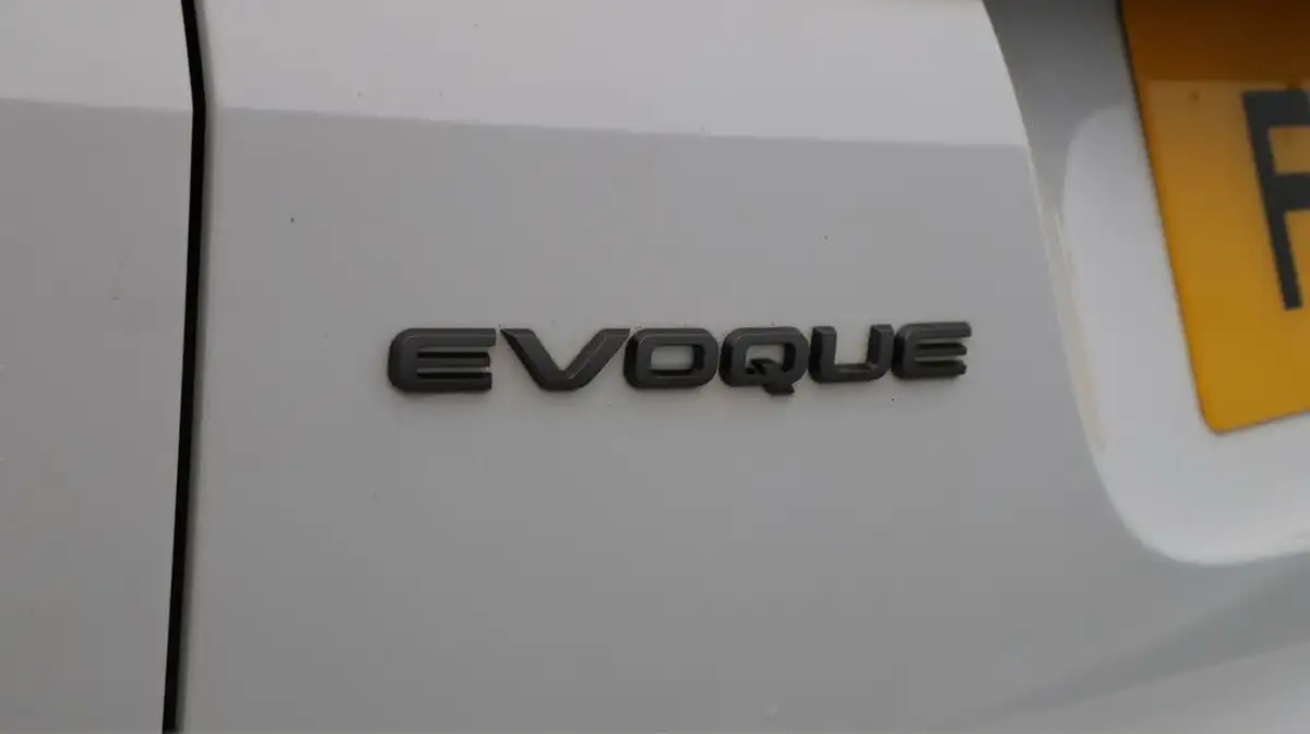 2021-land-rover-range-rover-evoque-20-d165-r-dynamic-big-20