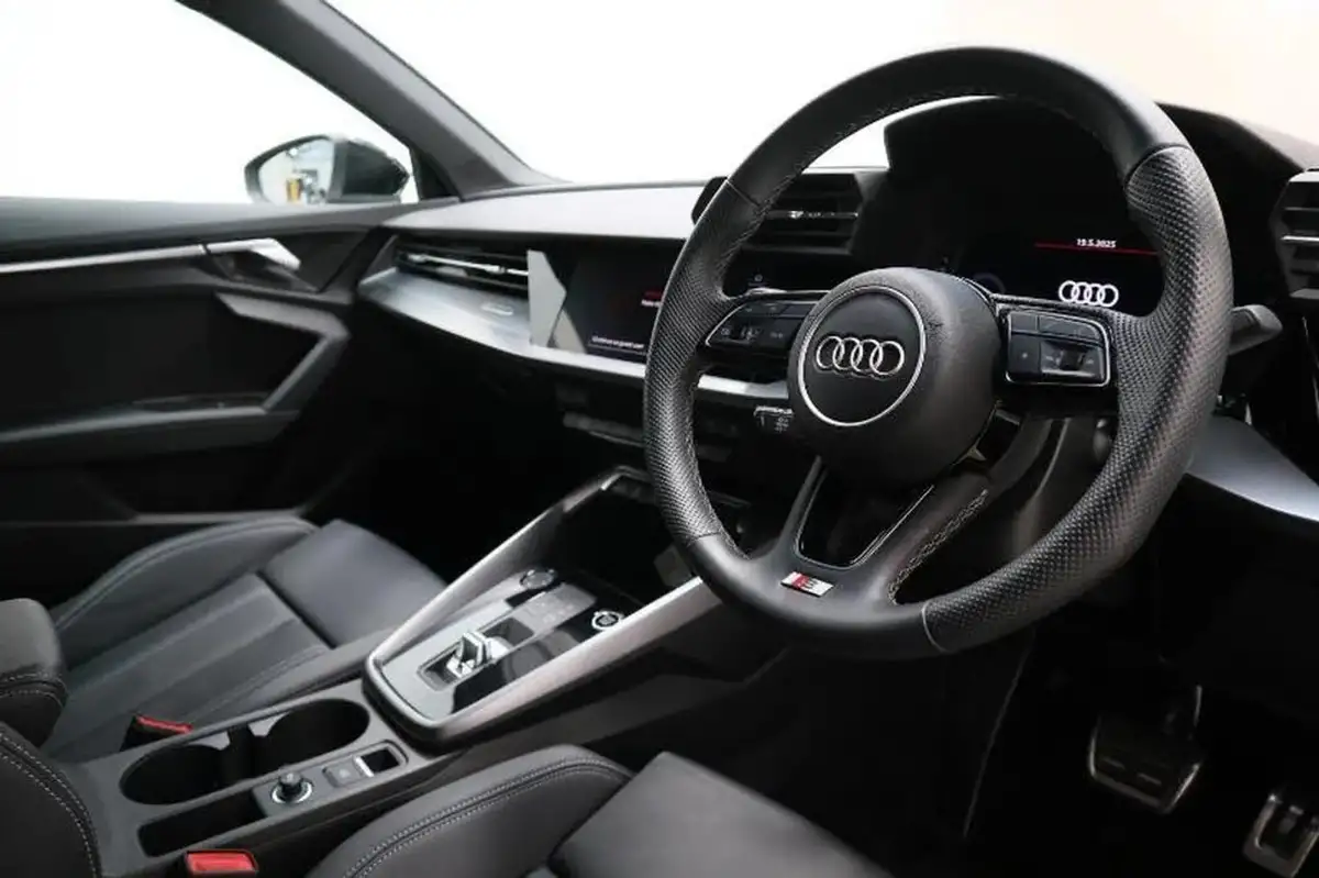 2024-audi-a3-15-35-tfsi-s-line-sportback-5d-tronic-big-4