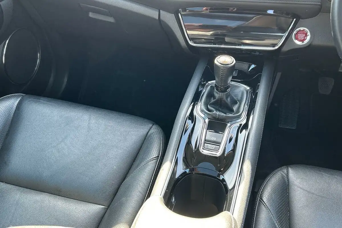 2018-honda-hr-v-15-i-vtec-ex-big-8