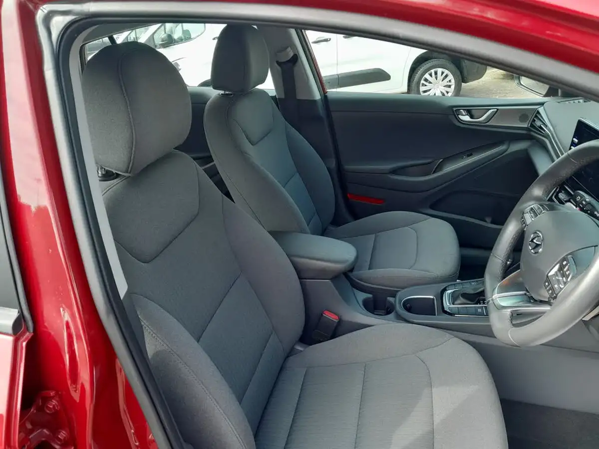2022-hyundai-ioniq-16-gdi-premium-se-hybrid-big-22