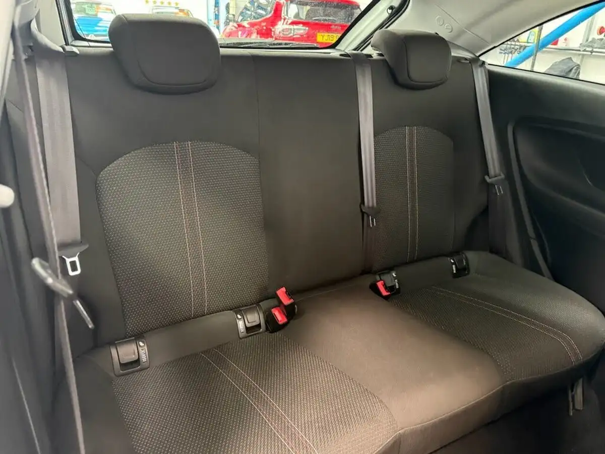 2019-vauxhall-corsa-14i-griffin-90ps-3d-big-29