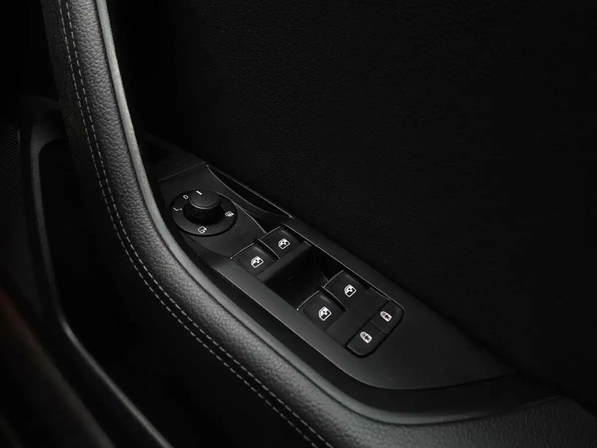 2019-skoda-superb-20tdi-se-l-150ps-estate-dsg-big-40