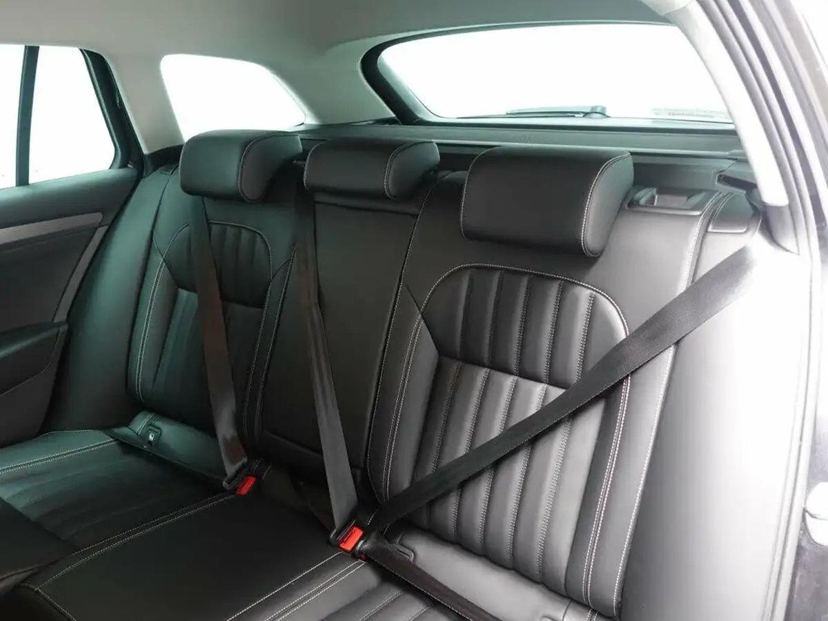 2019-skoda-superb-20tdi-se-l-150ps-estate-dsg-big-16
