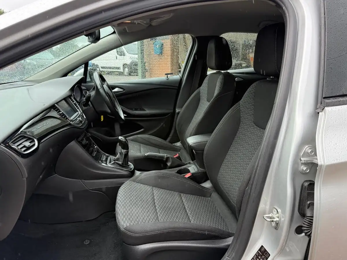2017-vauxhall-astra-14i-16v-turbo-sri-150ps-hatchback-big-18