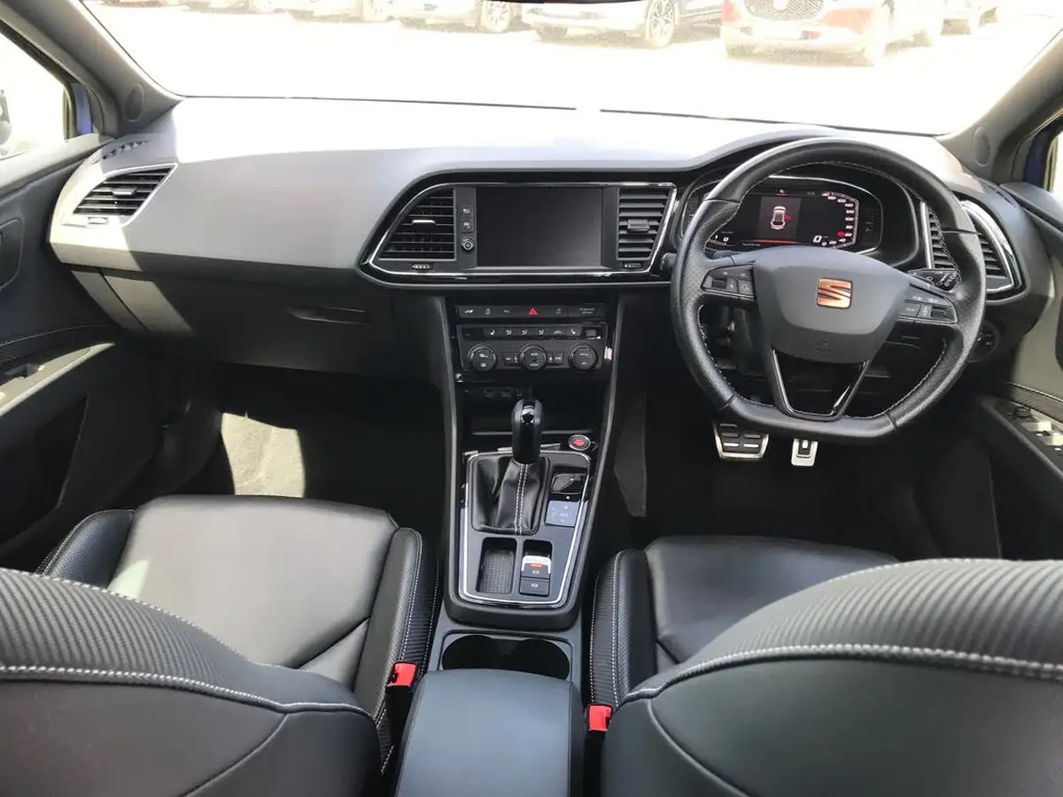 2019-seat-leon-20-tsi-cupra-lux-big-3