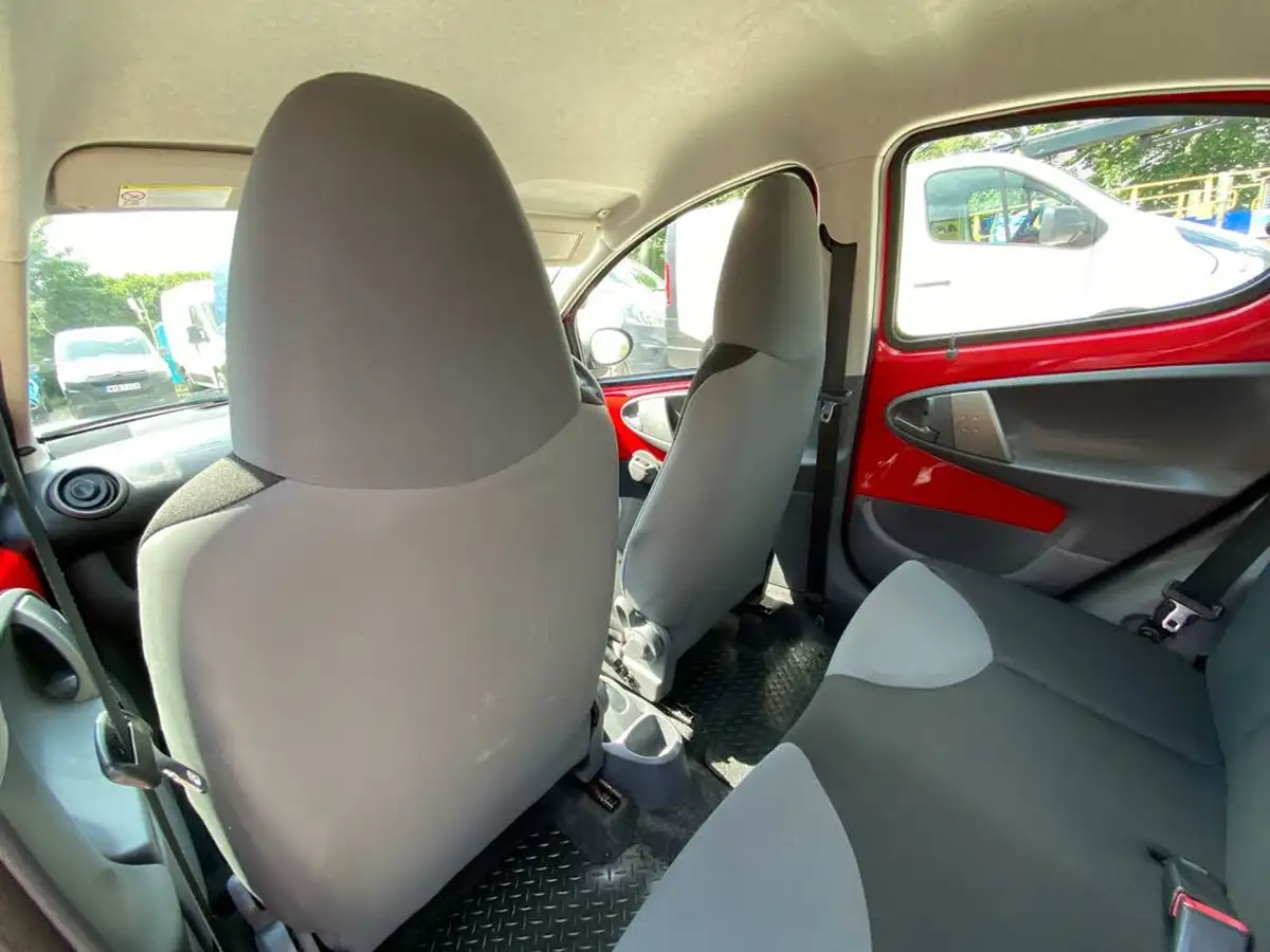 2011-citroen-c1-10-vtr-68-5d-big-49