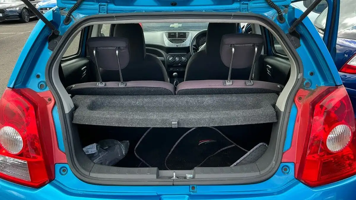 2012-nissan-pixo-10-n-tec-12v-big-6