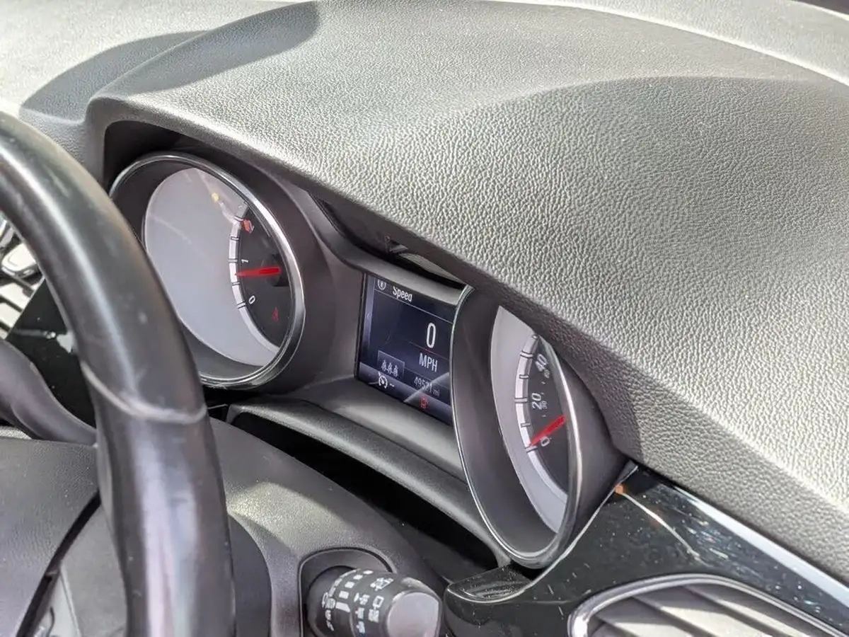 2017-vauxhall-astra-14i-16v-turbo-sri-vx-line-nav-big-37