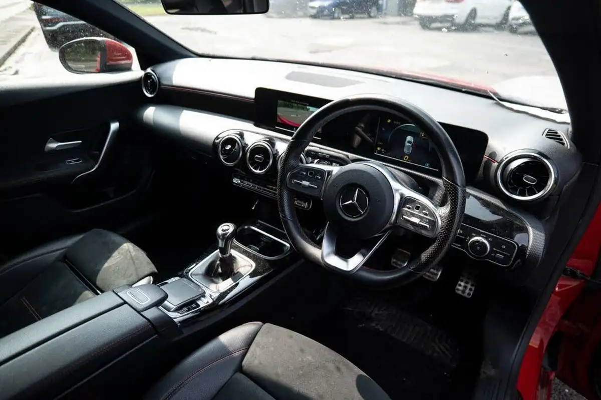 2019-mercedes-benz-a-class-13-a180-amg-line-hatchback-5d-big-3