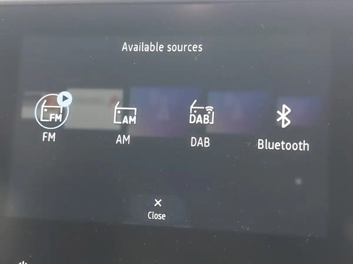 2023-renault-clio-10-tce-evolution-big-16