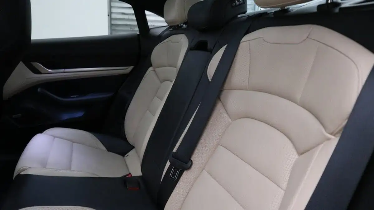 2021-porsche-taycan-e-4s-571ps-performance-battery-plus-big-6