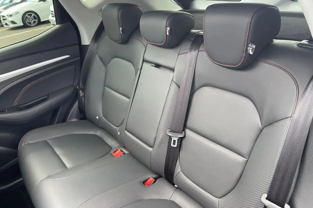 2024-mg-zs-suv-e-trophy-connect-ev-156ps-long-range-big-12