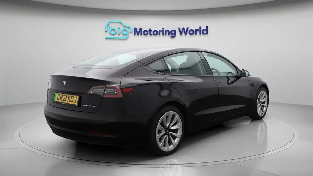 2021-tesla-model-3-e-long-range-4x4-big-7
