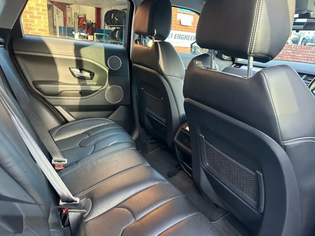 2015-land-rover-range-rover-evoque-22sd4-dynamic-hatchback-5d-big-18