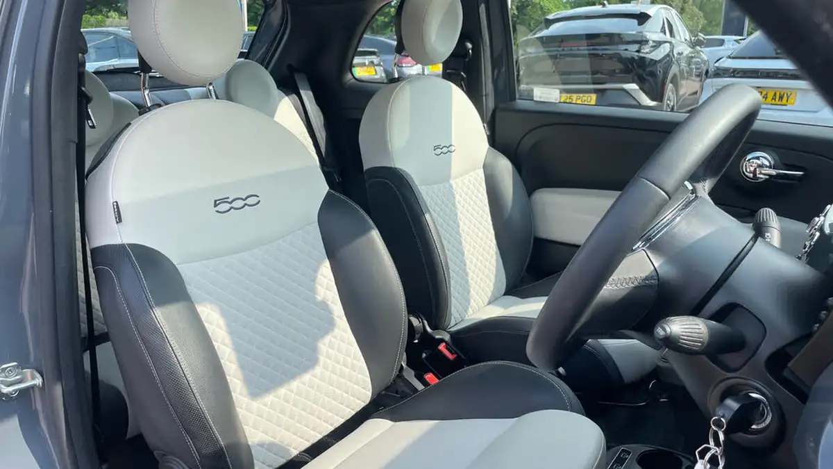 2022-fiat-500-10-dolcevita-big-40