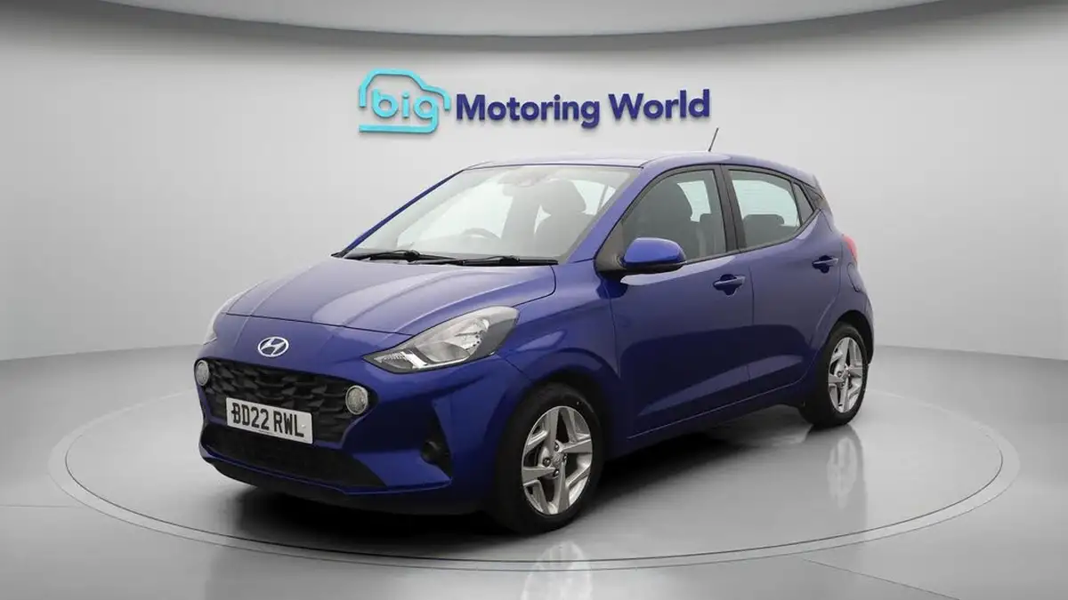 2022-hyundai-i10-10-se-connect-auto-big-3