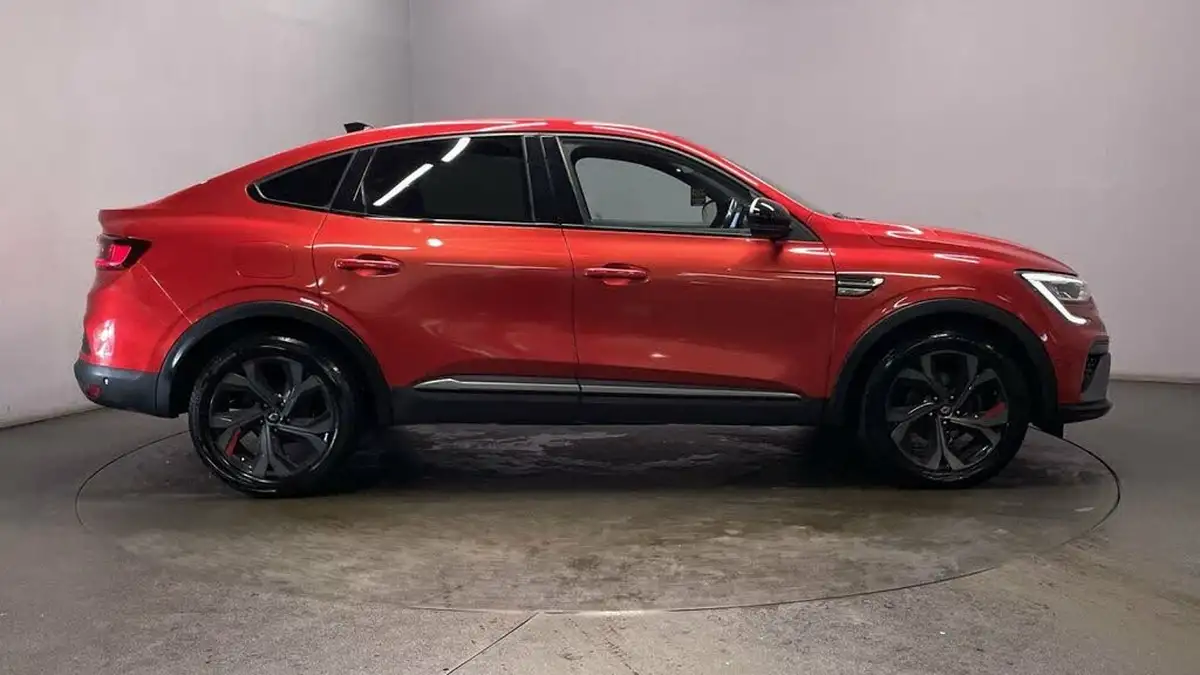 2023-renault-arkana-16-rs-line-big-8