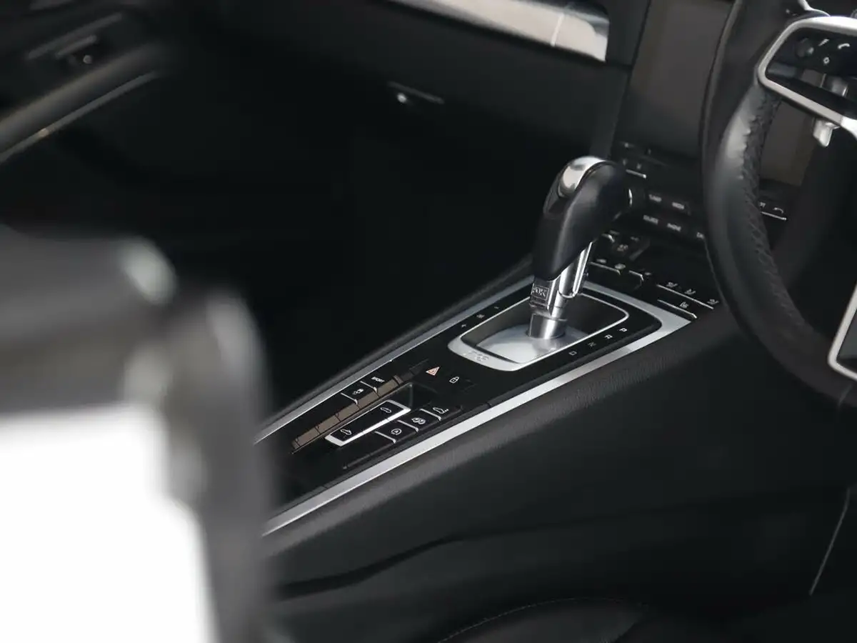 2019-porsche-boxster-718-20-boxster-pdk-big-32