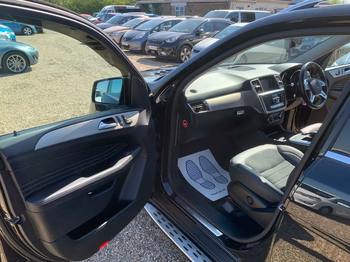 2012-mercedes-benz-m-class-30td-ml350-bluetec-sport-big-23