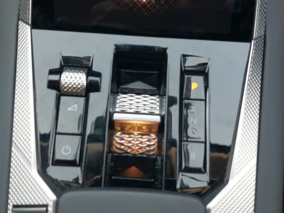 2022-ds-ds-4-e-tense-cross-rivoli-big-11