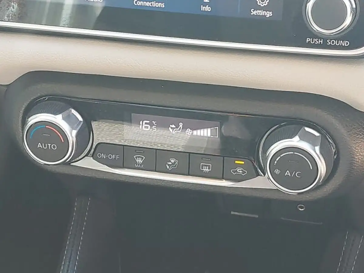 2021-nissan-micra-10-ig-t-acenta-cvt-big-11