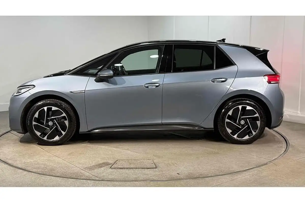 2022-volkswagen-id3-e-family-145ps-big-9