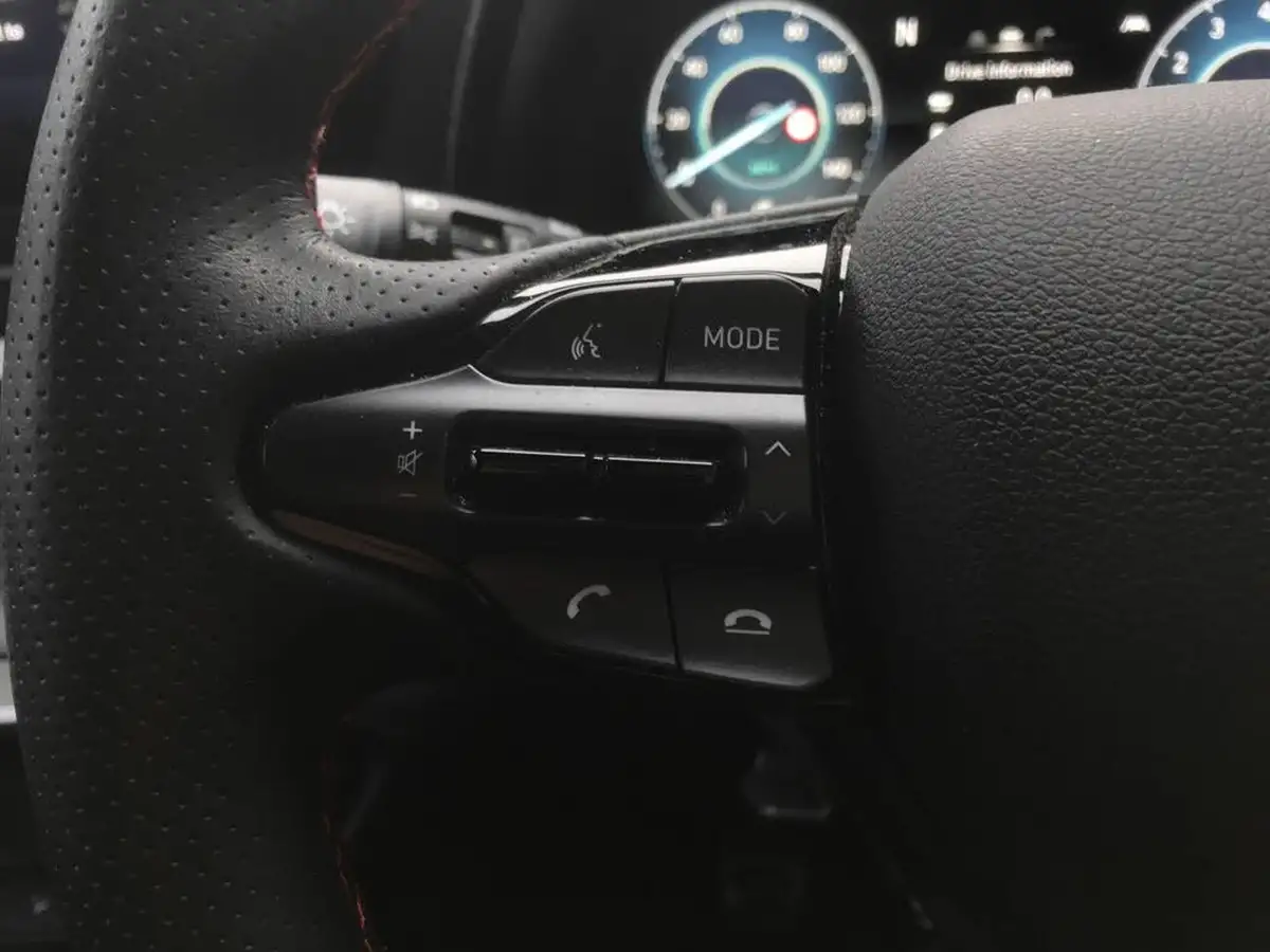 2024-hyundai-i20-10-t-gdi-n-line-eclutch-imt-big-15