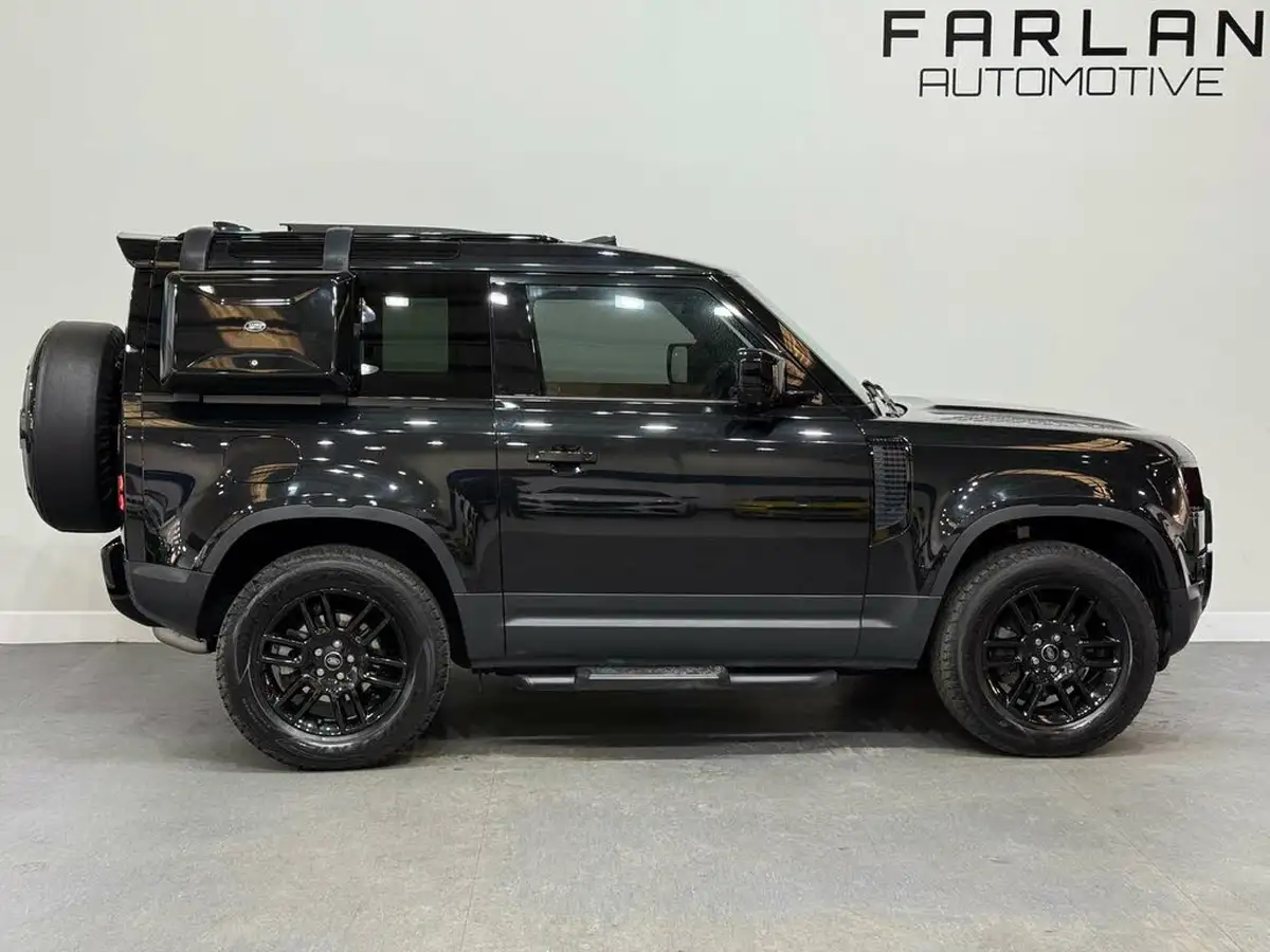 2022-land-rover-90-defender-30-d250-hse-big-20