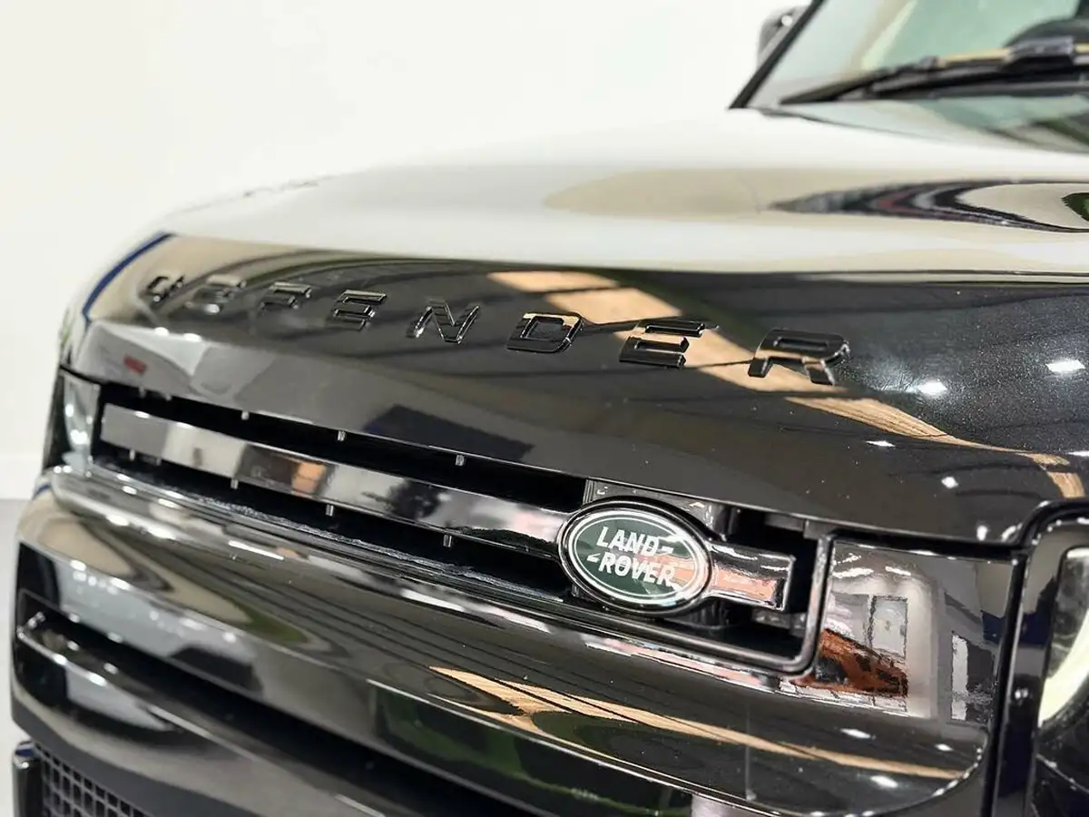 2022-land-rover-90-defender-30-d250-hse-big-44