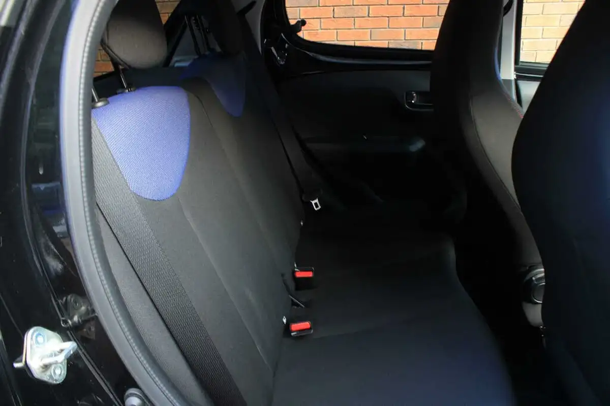 2021-citroen-c1-10-vti-jcc-big-8