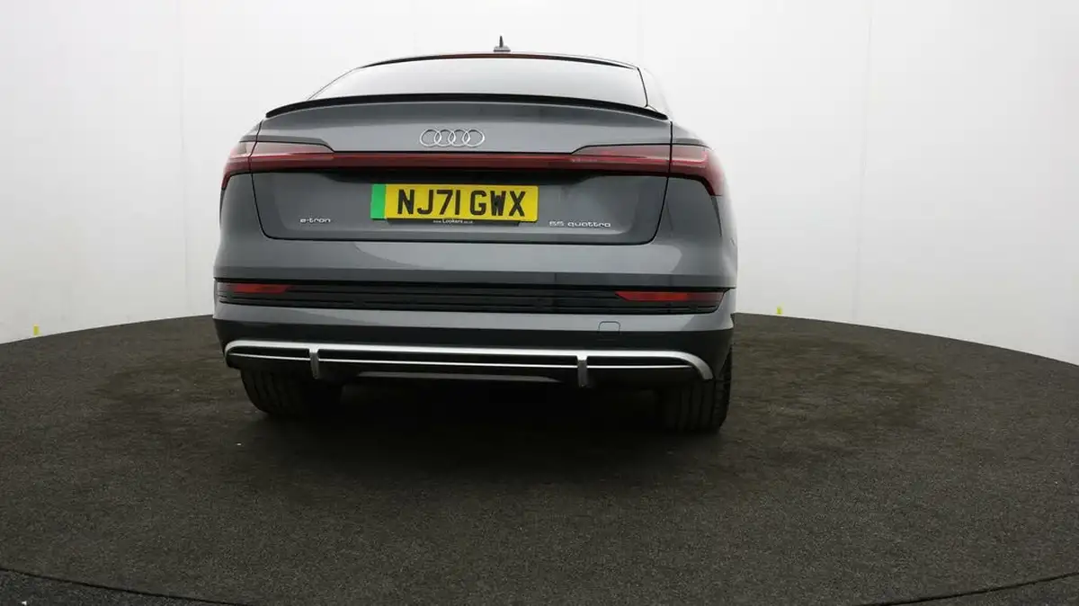 2021-audi-e-tron-55e-s-line-sportback-big-56