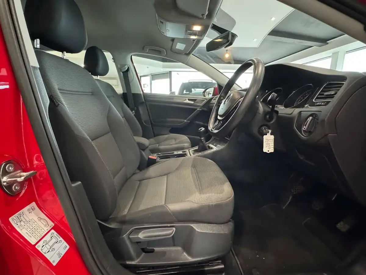 2018-volkswagen-golf-16tdi-se-nav-ss-hatchback-5d-big-20