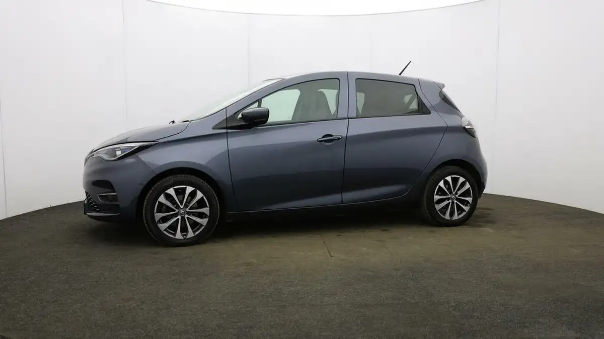 2021-renault-zoe-e-gt-line-big-24