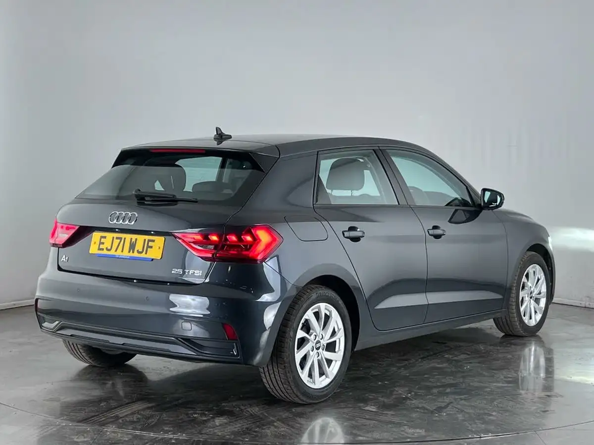 2022-audi-a1-10-25-tfsi-sport-big-5