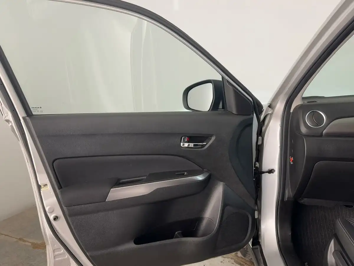 2022-suzuki-vitara-14-boosterjet-sz-t-big-8