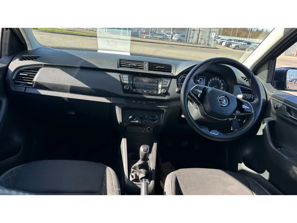 2021-skoda-fabia-10-tsi-se-95ps-hatchback-big-9
