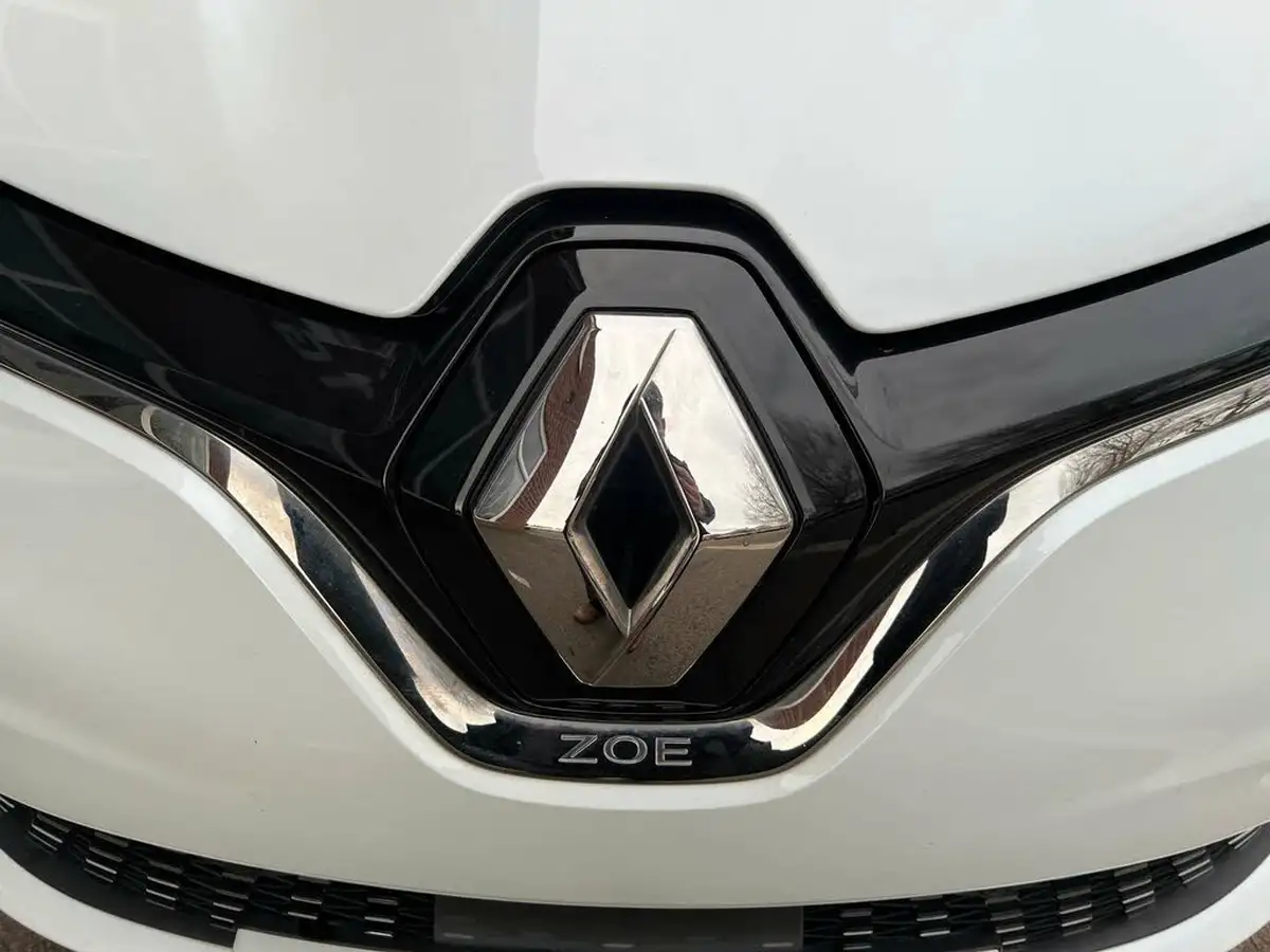 2021-renault-zoe-e-gt-line-big-45