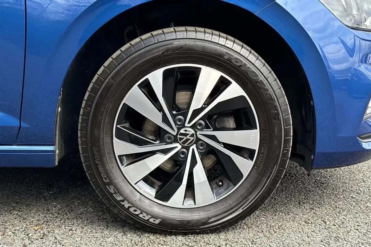 2021-volkswagen-polo-10-match-big-9