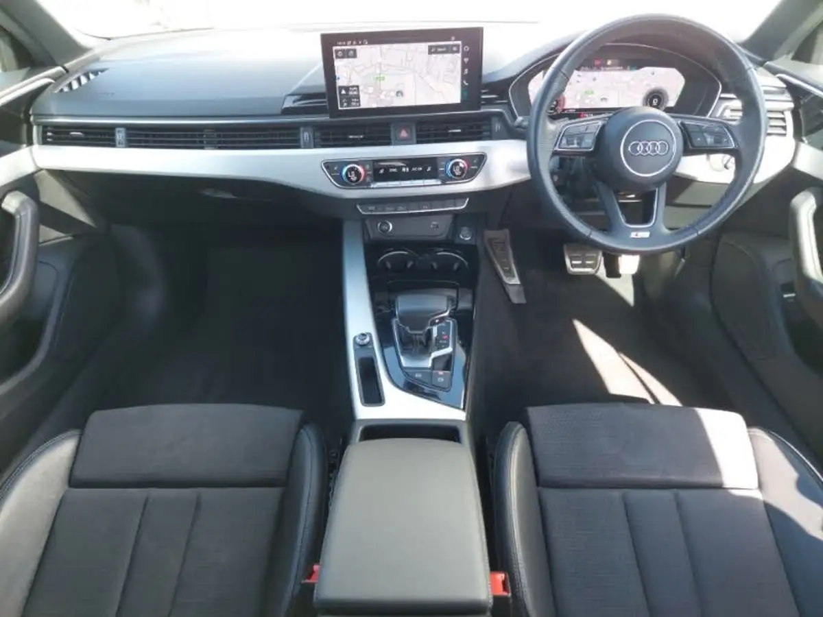 2022-audi-a4-20-35-tfsi-s-line-tronic-big-2
