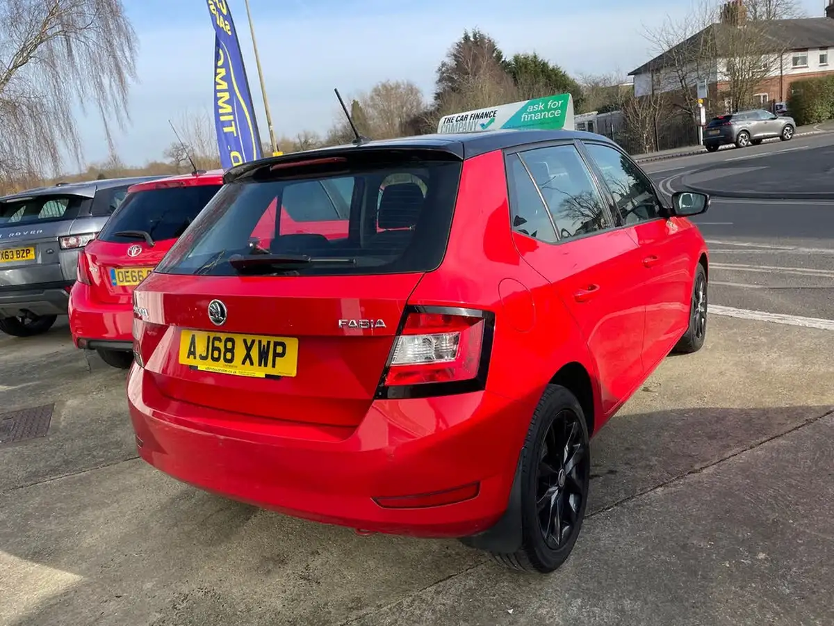 2019-skoda-fabia-10-mpi-colour-edition-75ps-ss-big-2