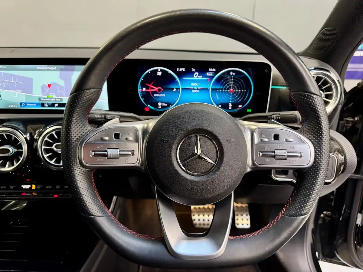 2019-mercedes-benz-a-class-20-a220-amg-line-premium-hatchback-5d-big-12