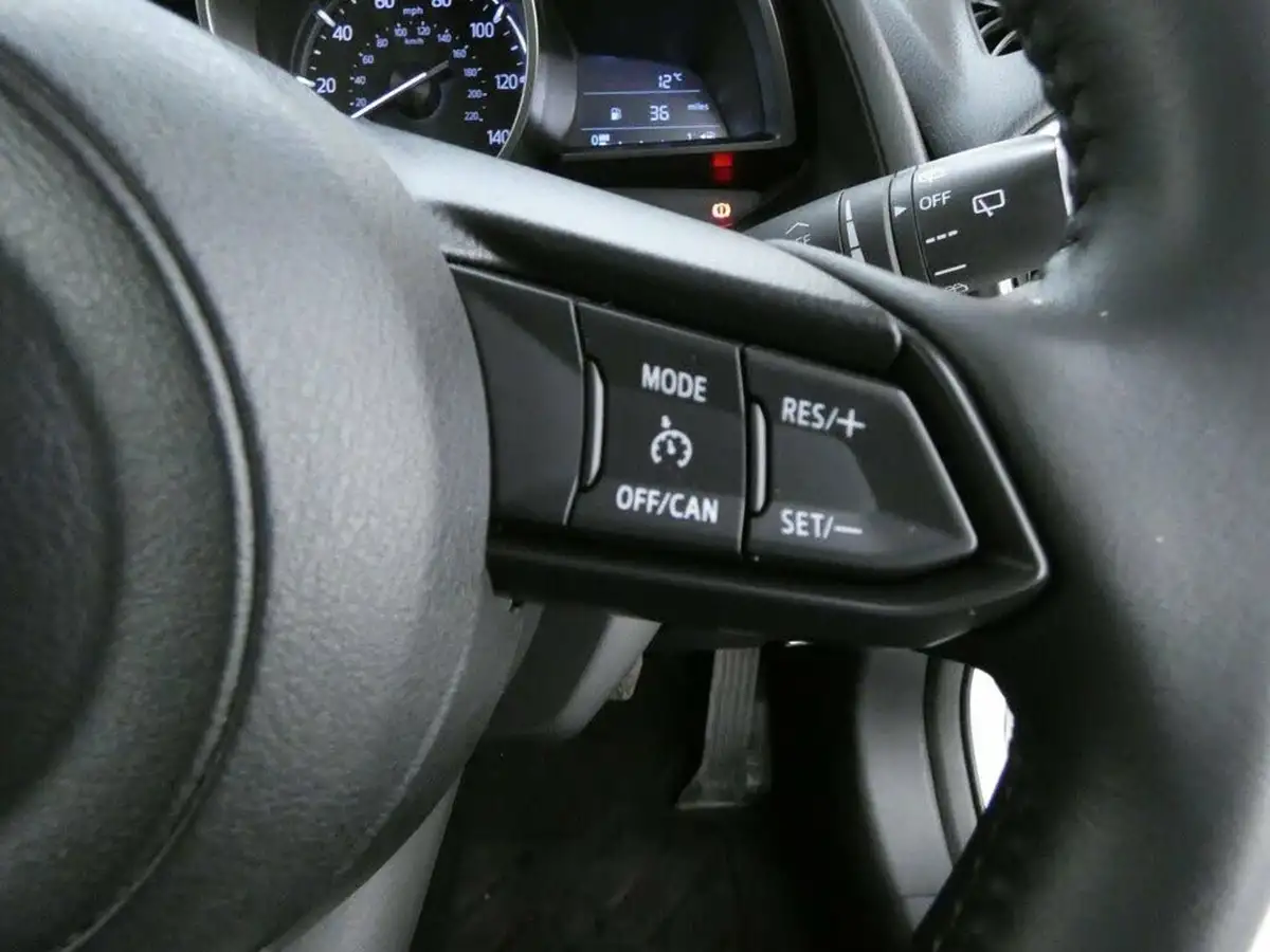 2021-mazda-mazda2-15-skyactiv-g-se-l-nav-big-14