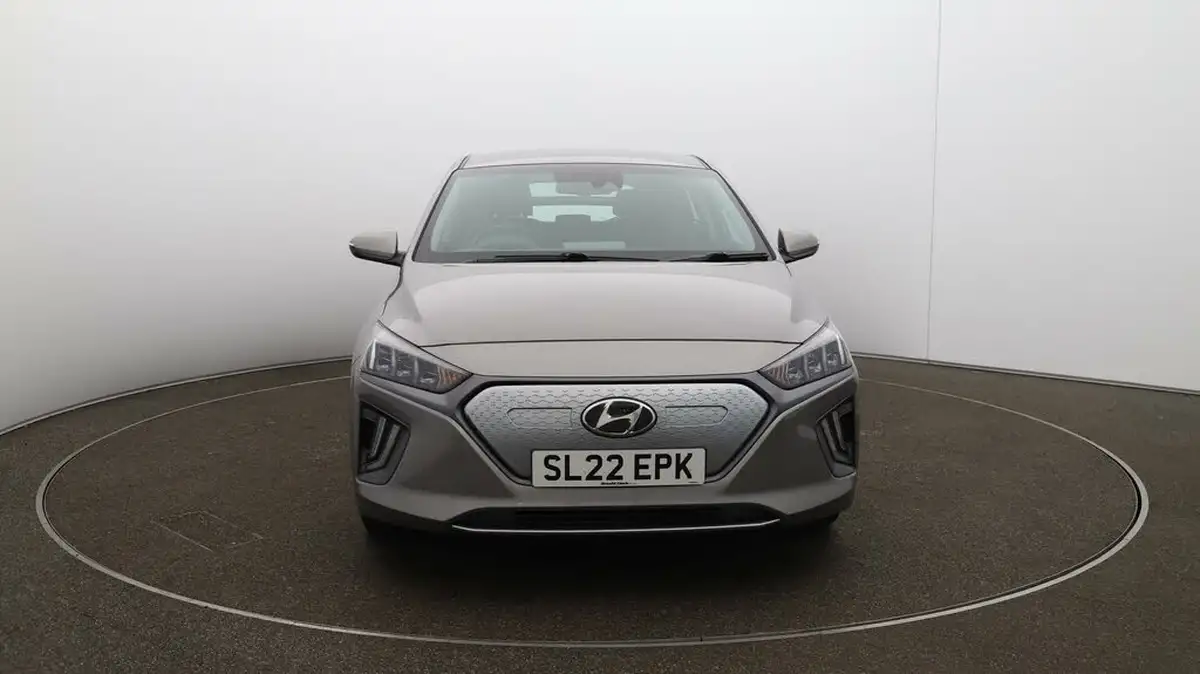 2022-hyundai-ioniq-e-premium-electric-big-31