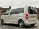 2019-toyota-proace-verso-small-52