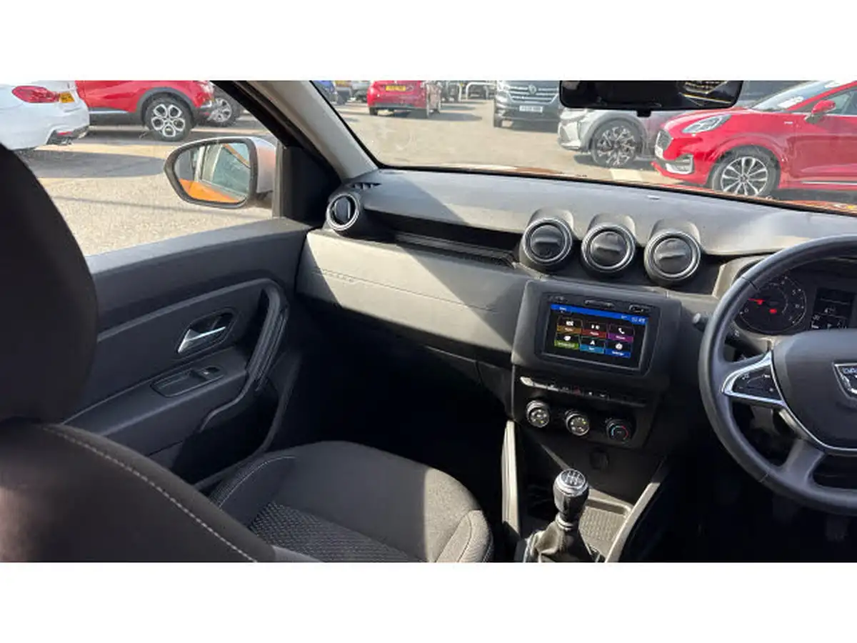 2021-dacia-duster-10-tce-comfort-100bhp-ss-station-wagon-5d-big-13