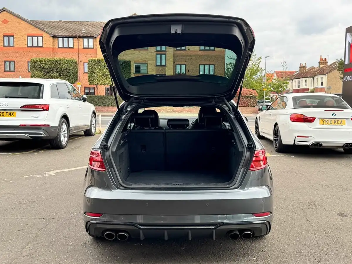 2017-audi-s3-20-tfsi-sportback-5d-s-tronic-big-7