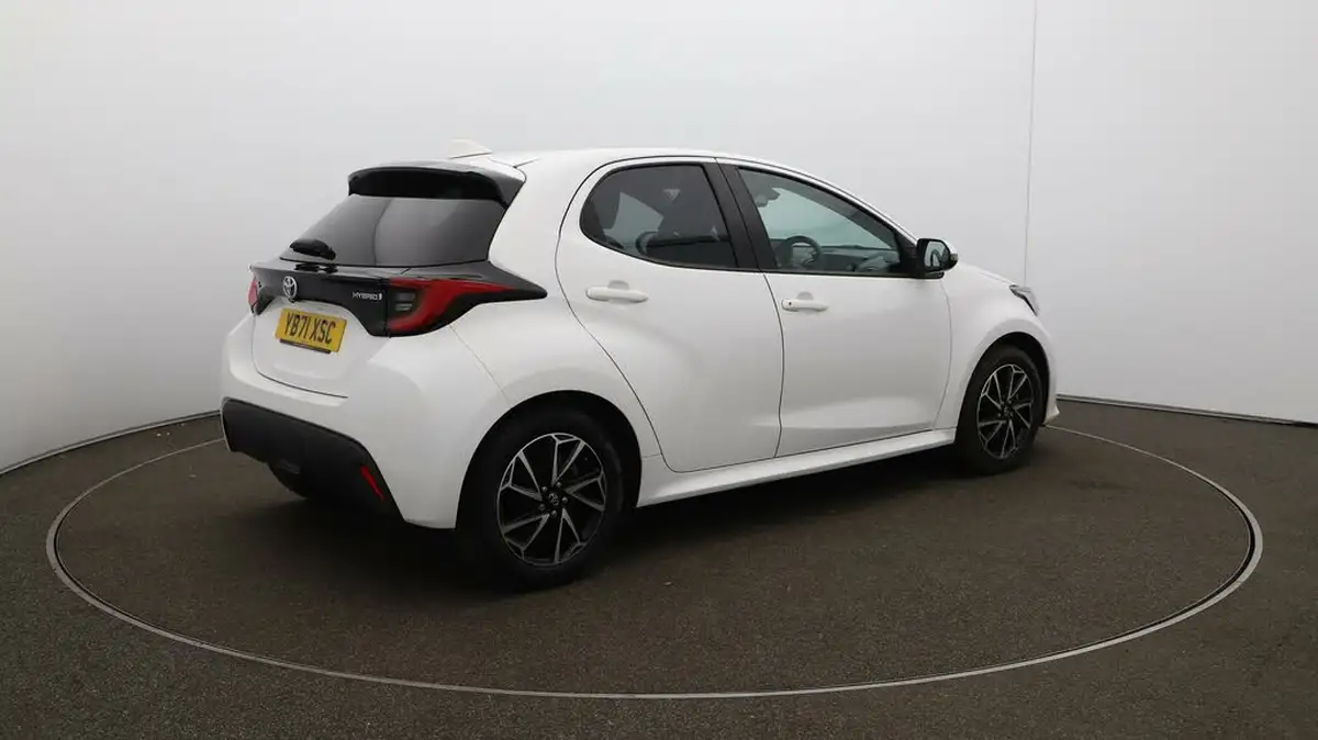 2022-toyota-yaris-15-vvt-i-design-big-45